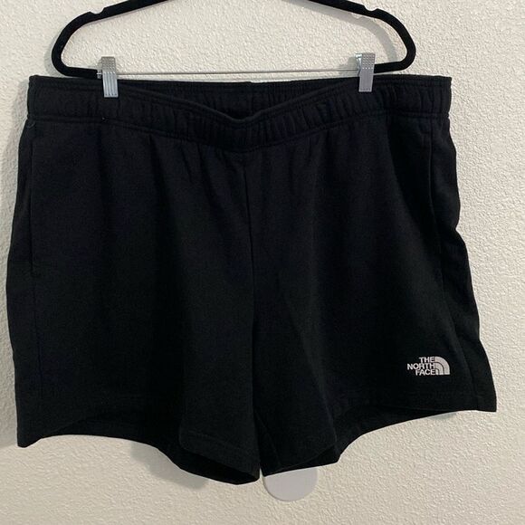 The North Face Pants - NWT-The North face- relaxed fit evolution short-black- Size 3XL